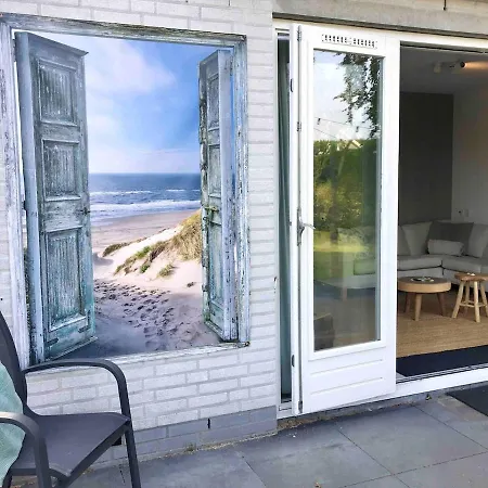 Holiday home Het Witte Raafje